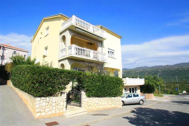 Apartment Kolundzic Novi Vinodolski Rum bild