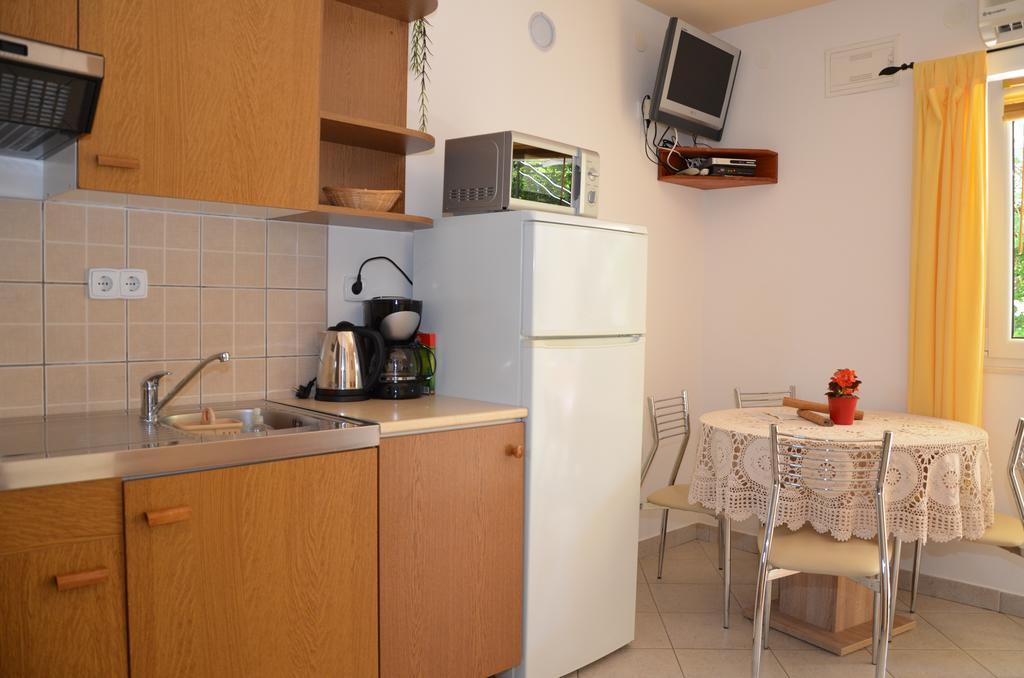Apartment Kolundzic Novi Vinodolski Exteriör bild